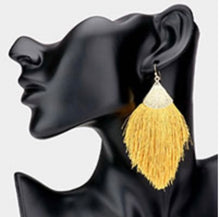 Load image into Gallery viewer, Fan Tassle Dangle Earrings